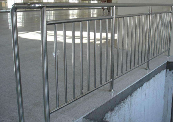 不銹鋼欄桿圖片