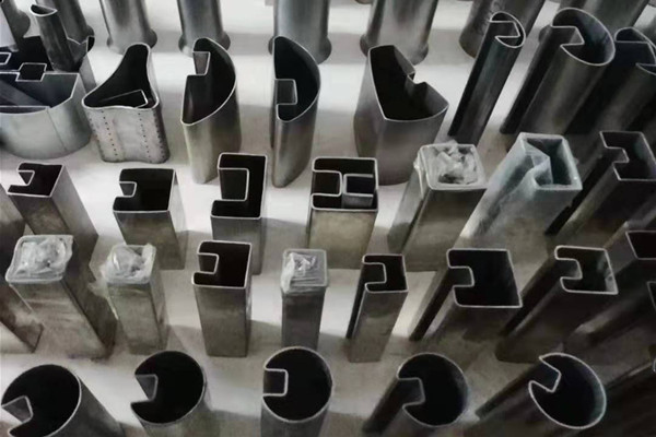 304異型不銹鋼管